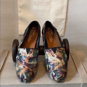 Toms Neiman Marcus Matson Sequin Camouflage Shoes